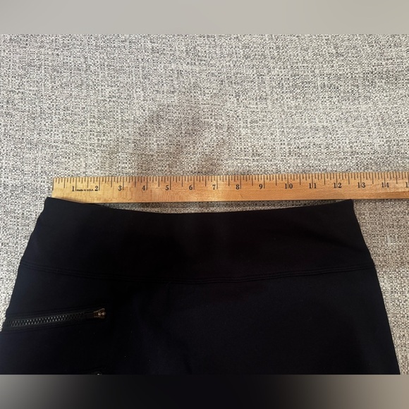Athleta Tee Time Black Skort Double Zipper Mini Skirt Built In Shorts Sz XXS - Picture 5 of 10